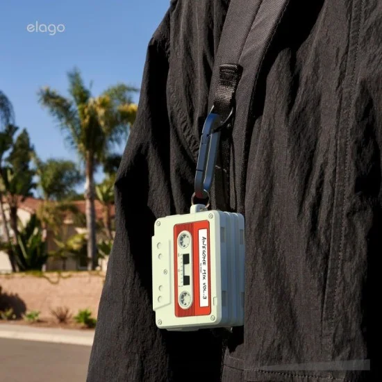 Elago AirPods Pro 3 Cassette Tape Classic Hang Case _ white